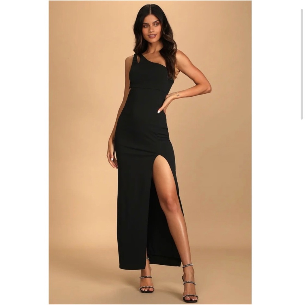 Lulus Black Gown Size Large